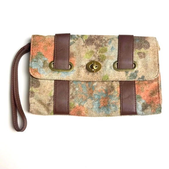 Urban Outfitters Handbags - Urban Outfitters Strapped Watercolor Floral Clutch Purse by Kimchi Blue